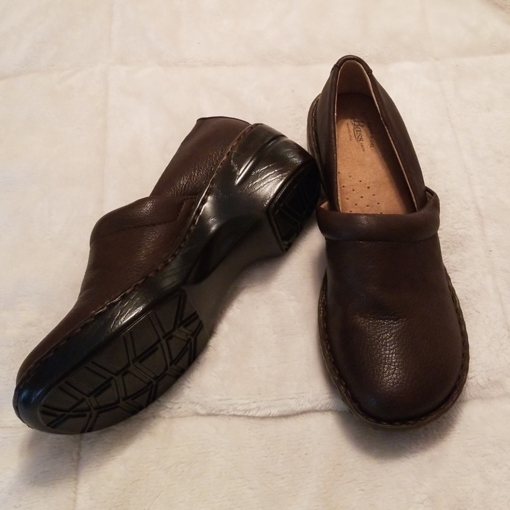 G.H. Bass & CO Clogs